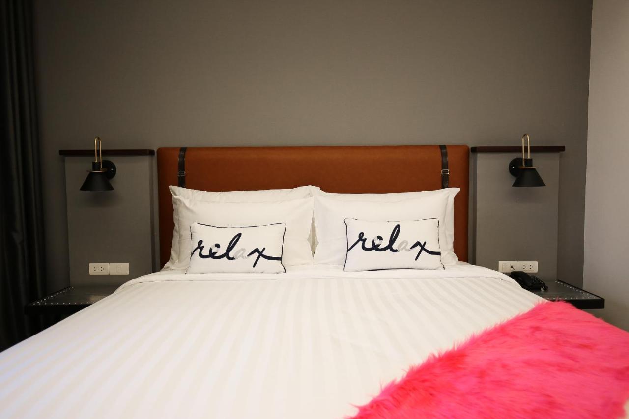 Hotel Scarlett Ban ba Ngan Buitenkant foto