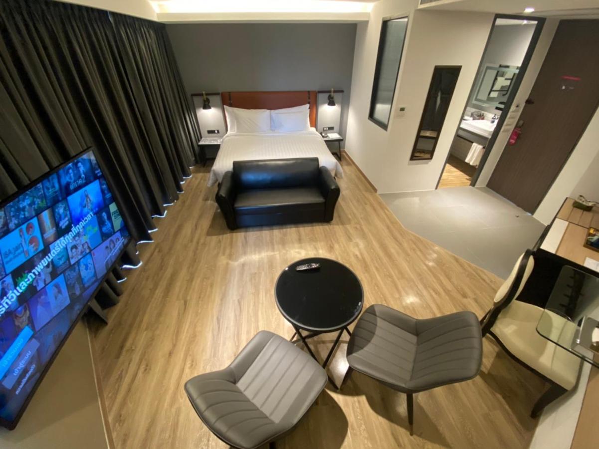 Hotel Scarlett Ban ba Ngan Buitenkant foto